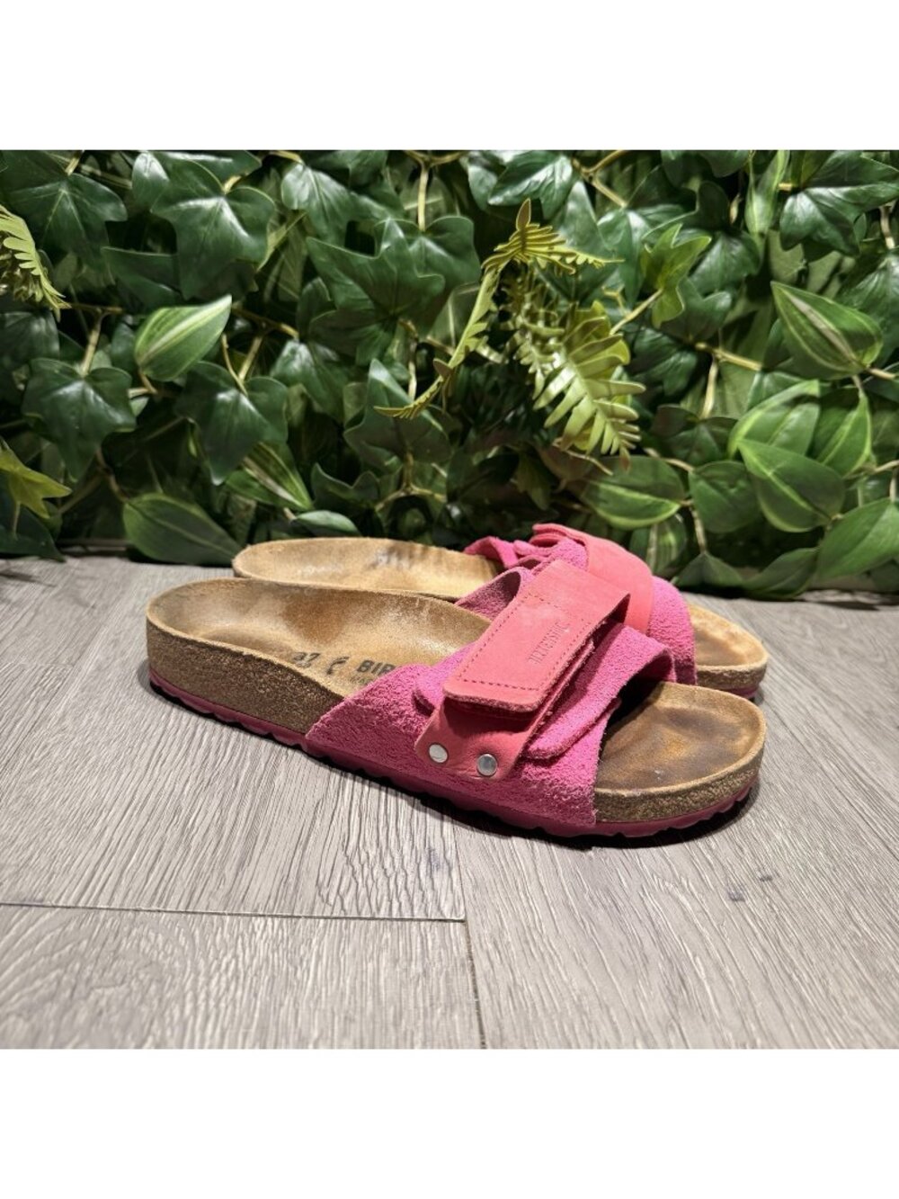 Birkenstock Oita Sandal Suede Leather Pink Fuchsia Tulip 37 Women’s US Size 6
